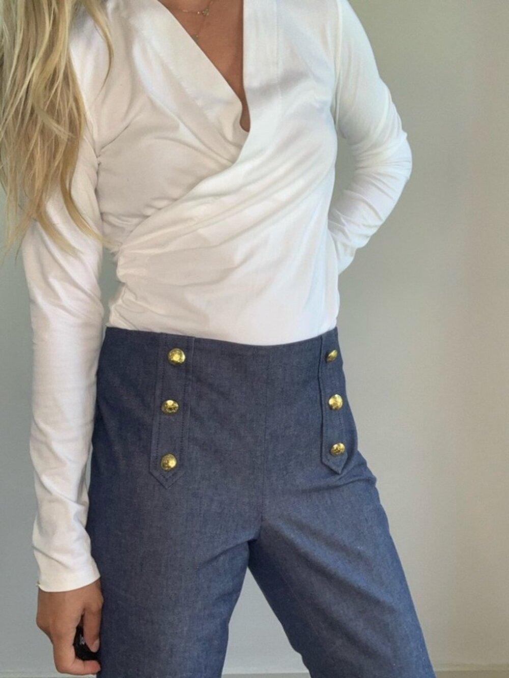 Banana Republic Chambray Blue Sloan Fit Sailor Pants with Gold Buttons Sz 6 - Picture 4 of 13